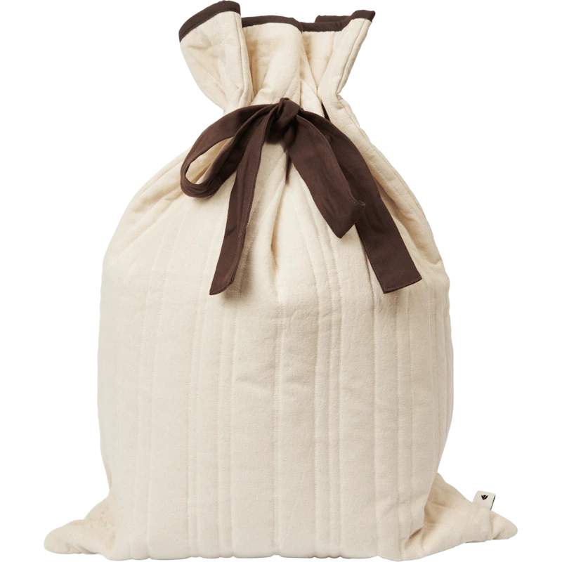 Vari Säkki Tikattu, Luonnollinen