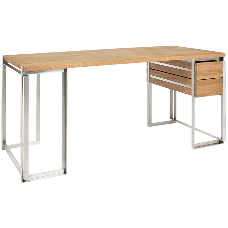 Outline Pöytä, Lämpimästi lakattu Tammi / Ruostumaton Teräs