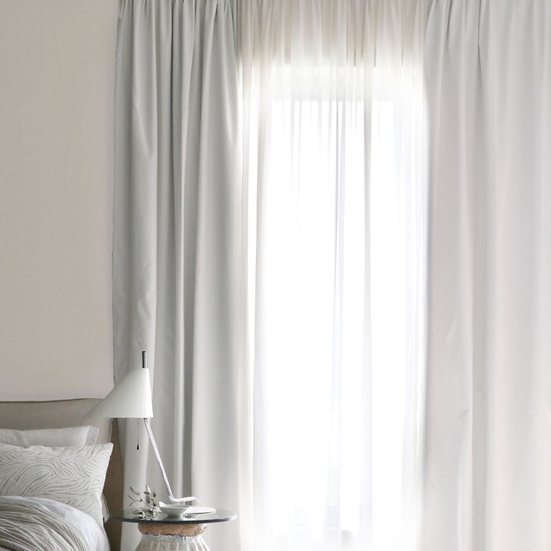 Shelby Pimennysverho Natural White, 135x250 cm