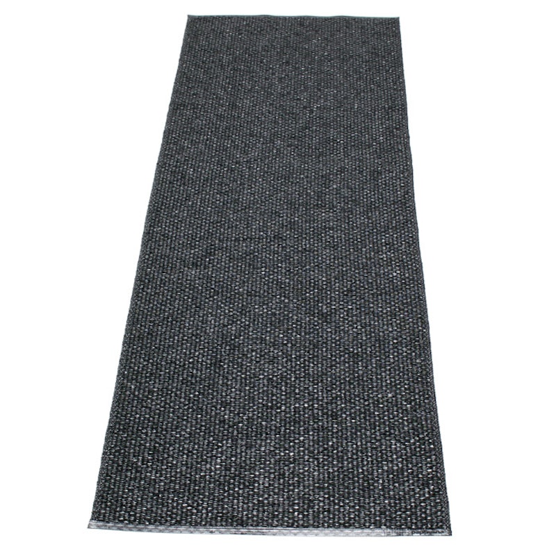 Svea Matto 70x160 cm, Metallic Black/Black