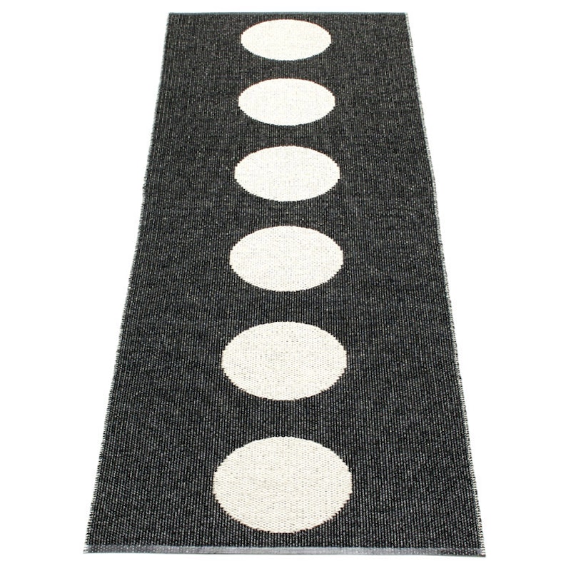 Vera Rug, Black/Vanilla Matto Musta / Vanilla, 70x450 cm