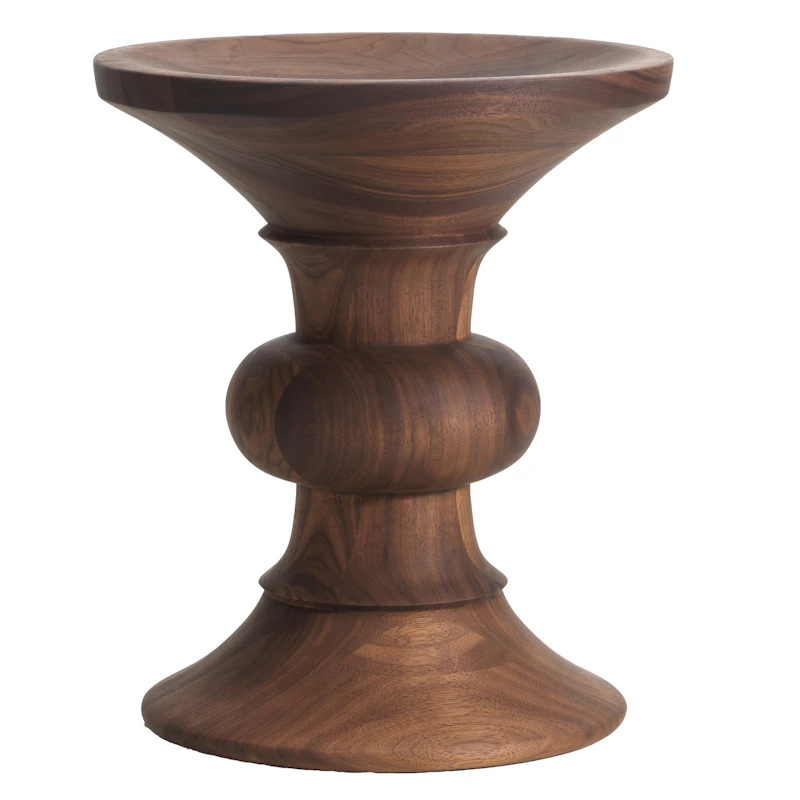 Eames Jakkara Model B, Saksanpähkinä