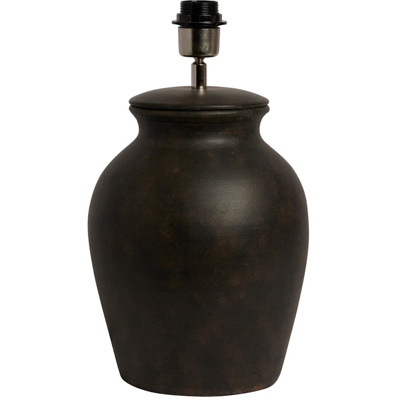 Berit Lampunjalusta, Musta